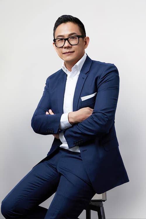 Chin Yoon Han body_position__AGZZv